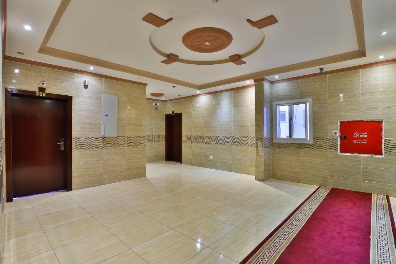 OYO 273 Star Yanbu Hotel Suites Bagian luar foto