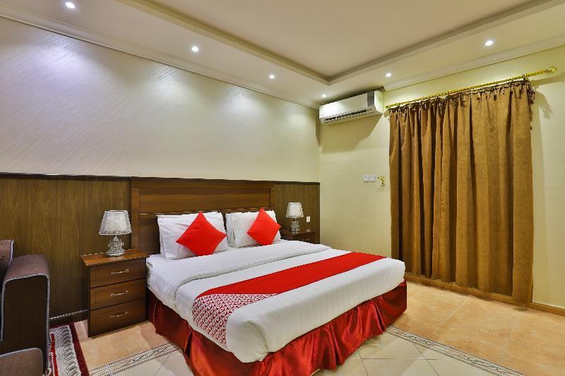 OYO 273 Star Yanbu Hotel Suites Bagian luar foto
